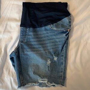 Women’s Maternity distressed blue jean shorts size XXL